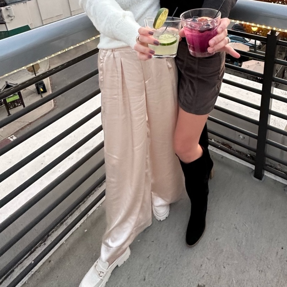 Flare pants - Picture 3 of 9